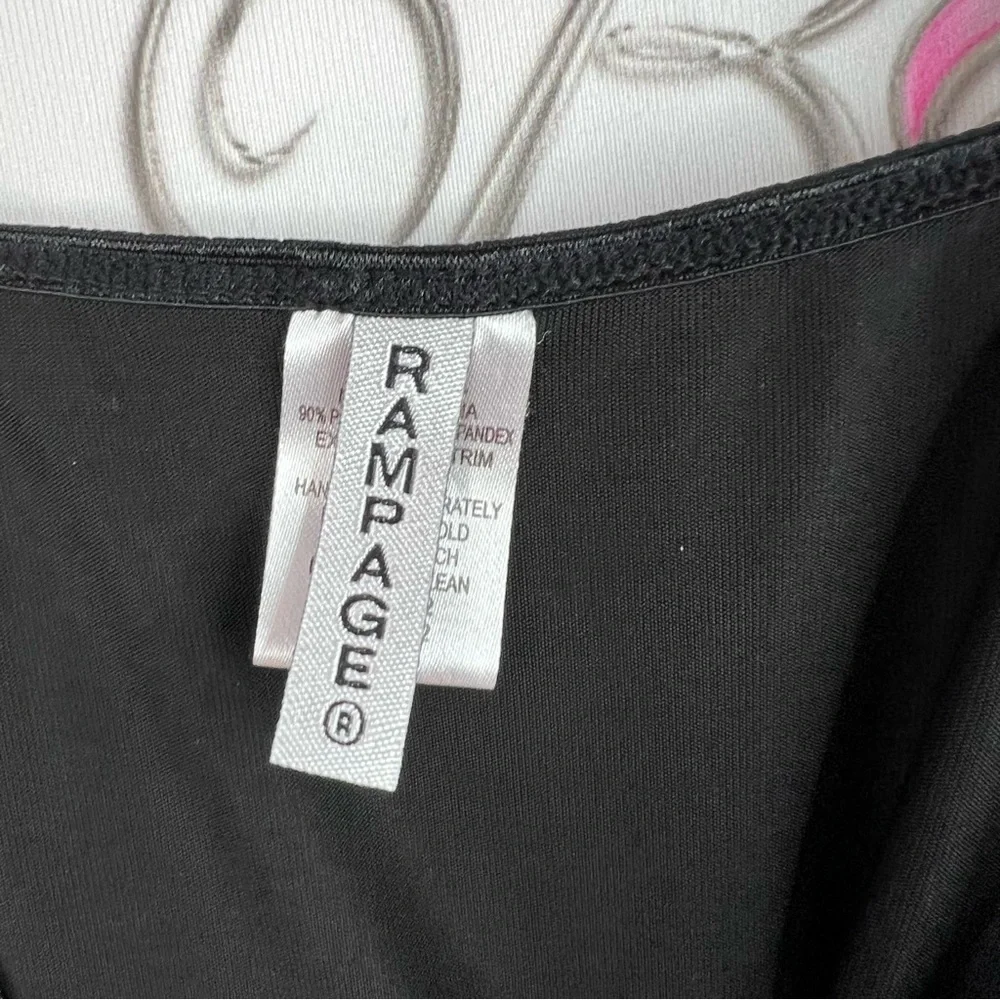 Rampage tank top sparkly lace hem bottom Lacie floral glitter Black Top - Picture 6 of 8